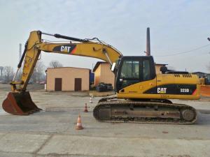Caterpillar 323D2