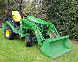 John Deere 1025R
