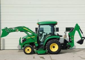 John Deere 3320 Load